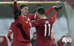 Йович (на фото он в футболке номер 11) сдал положительный тест на коронавирус