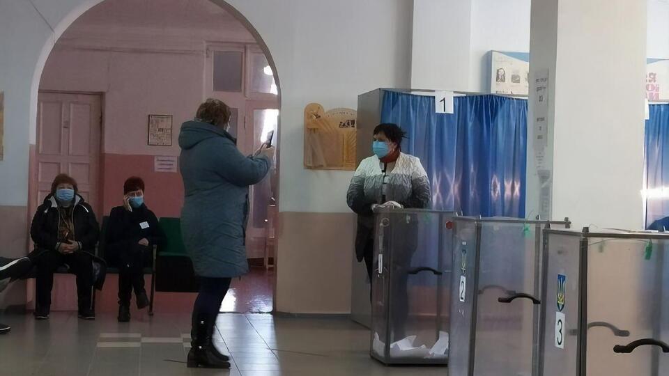 Приз може отримати тільки житель слов'янської громади віком від 18 до 45 років