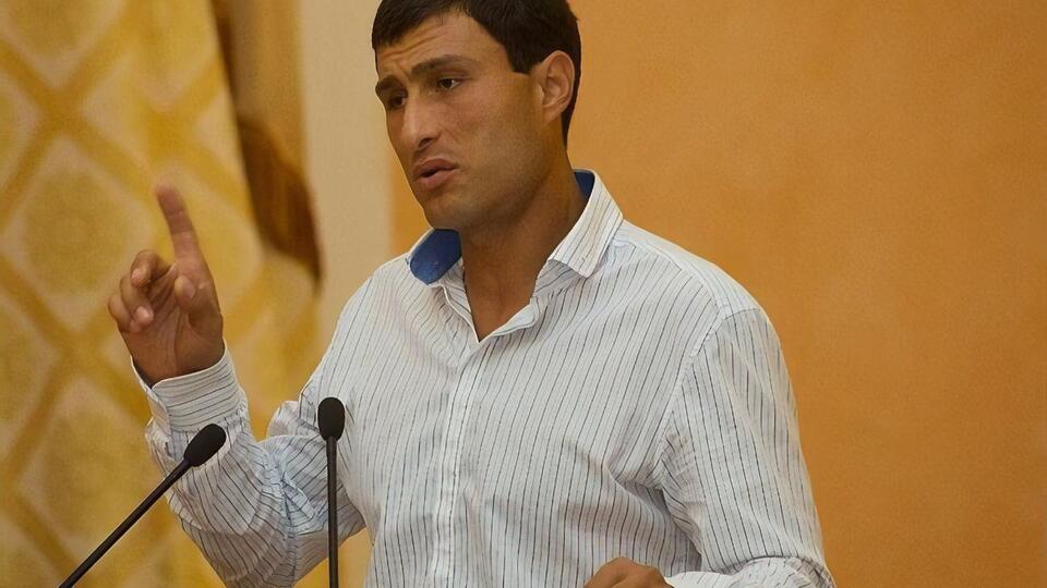 Марков був депутатом Одеської міськради від Партії регіонів