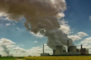 З 1990 року загальний радіаційний вплив парникових газів, насамперед вуглекислого газу, зріс на 45%