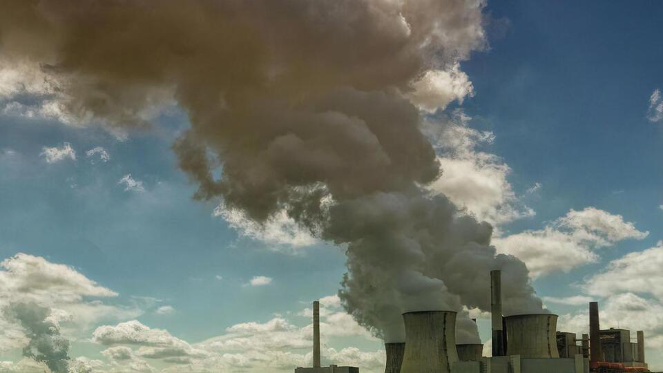 З 1990 року загальний радіаційний вплив парникових газів, насамперед вуглекислого газу, зріс на 45%
