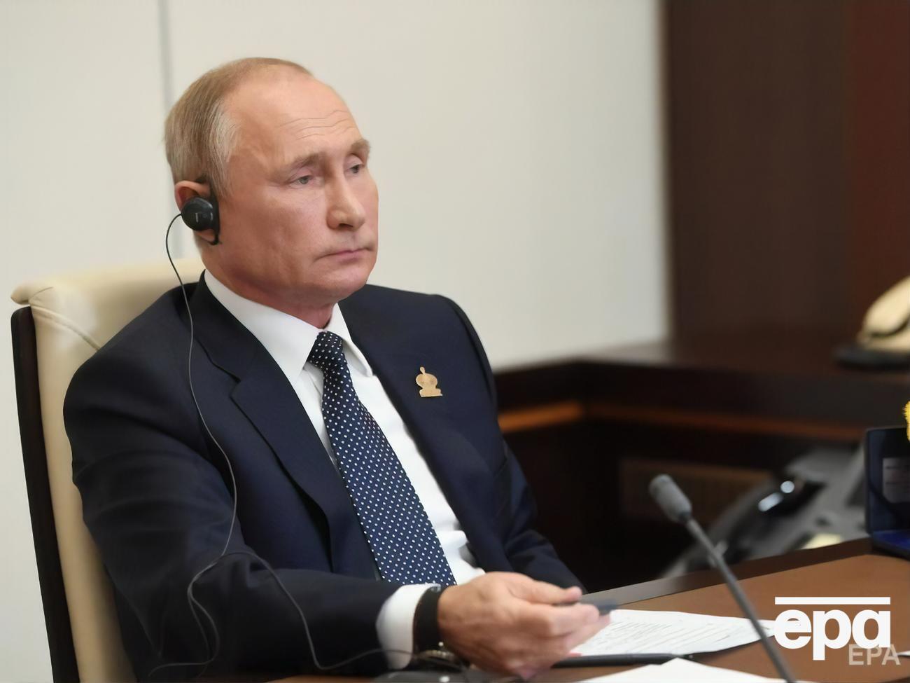 Путін оголосив про реєстрацію вже двох російських вакцин проти COVID-19