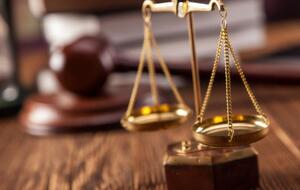 Конституційний Суд України 27 жовтня скасував частину положень антикорупційних законів