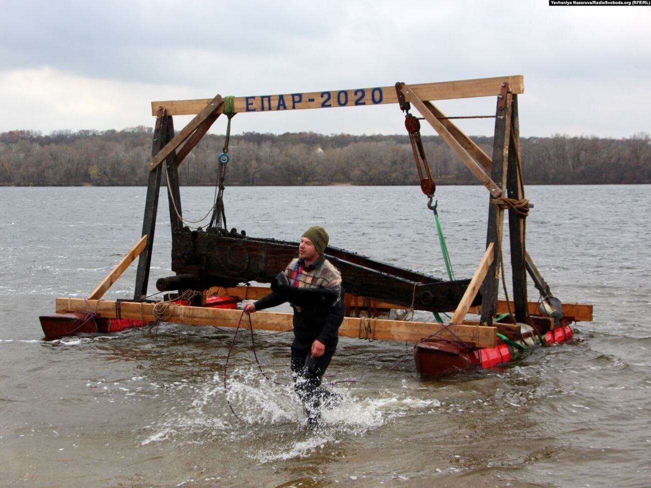 Лафет предназначался для пушки, которая&nbsp;стреляла на расстояние до 7 км