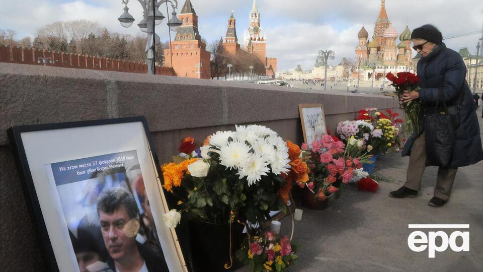 Немцова убили на мосту в районе Кремля