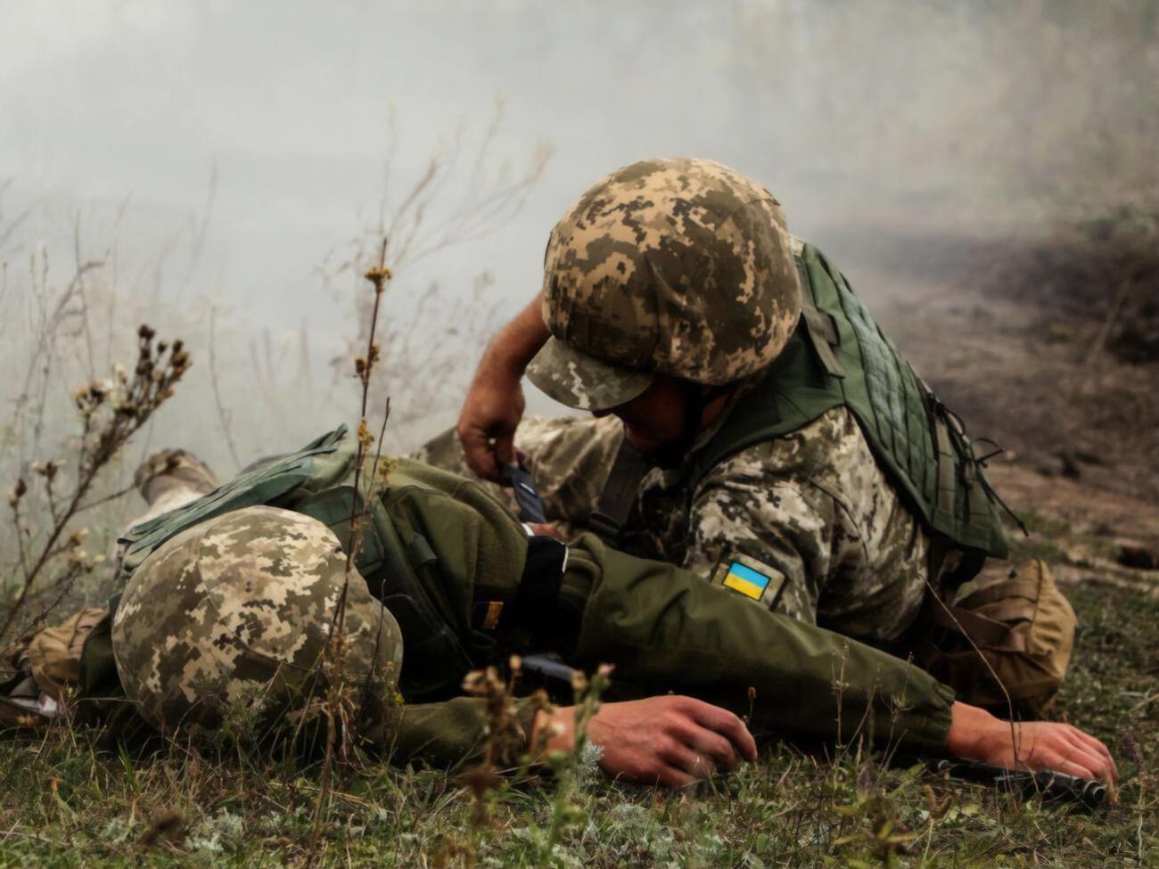 У випадку з пораненням бійця 24 листопада українські військові вогню у відповідь не відкривали, щоб провести евакуацію