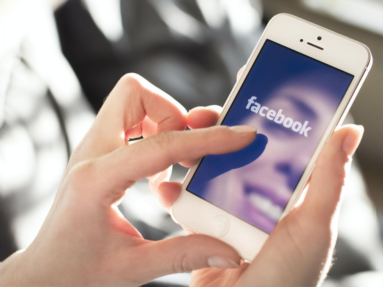 Разом із Facebook під штрафні санкції потрапив і Twitter