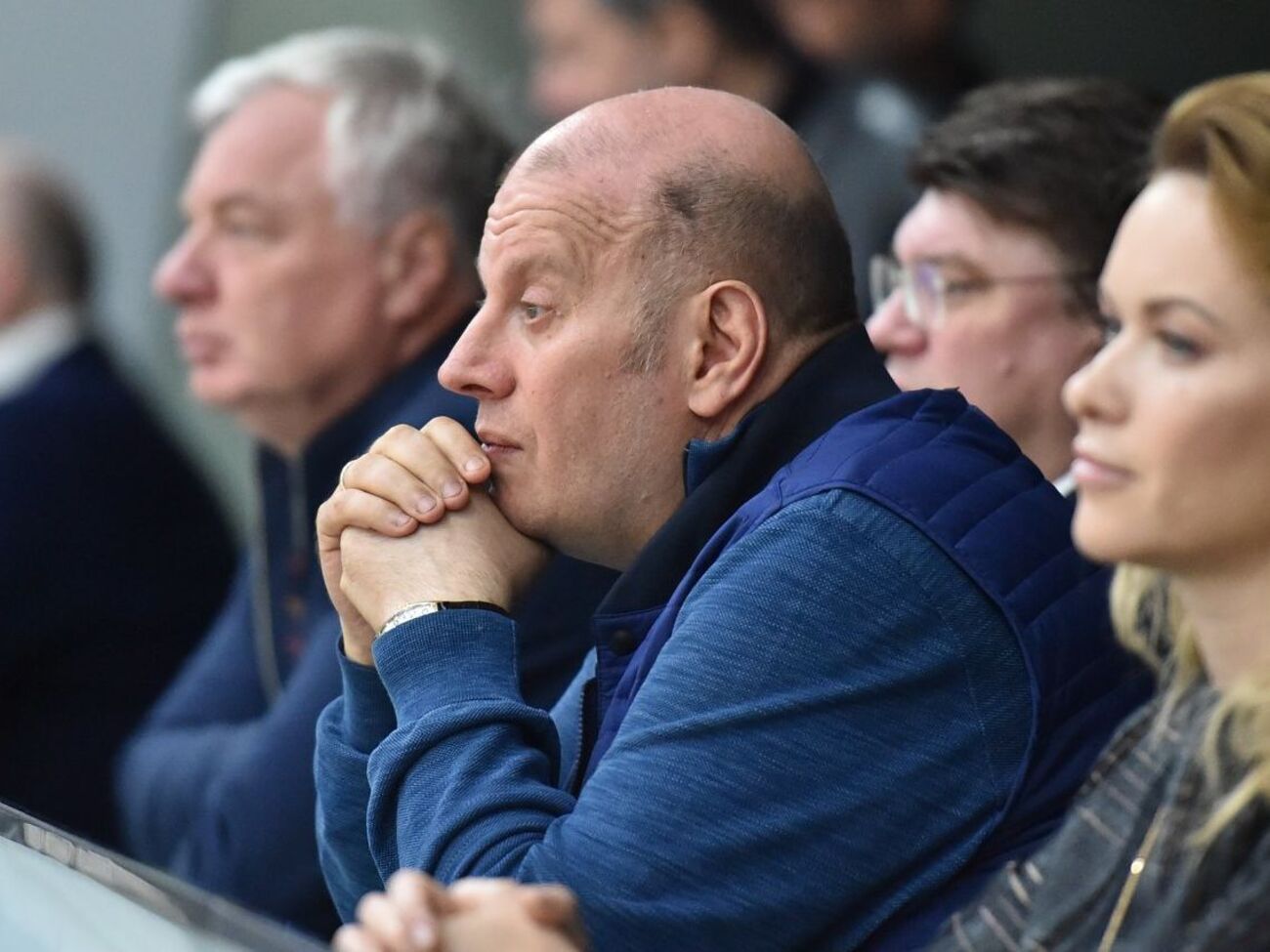 Почему, строя "Квартал 95", Зеленский привлекал лучших специалистов, а став главой государства, набрал воров, тупиц и Колю Тищенко?