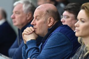 Почему, строя "Квартал 95", Зеленский привлекал лучших специалистов, а став главой государства, набрал воров, тупиц и Колю Тищенко?