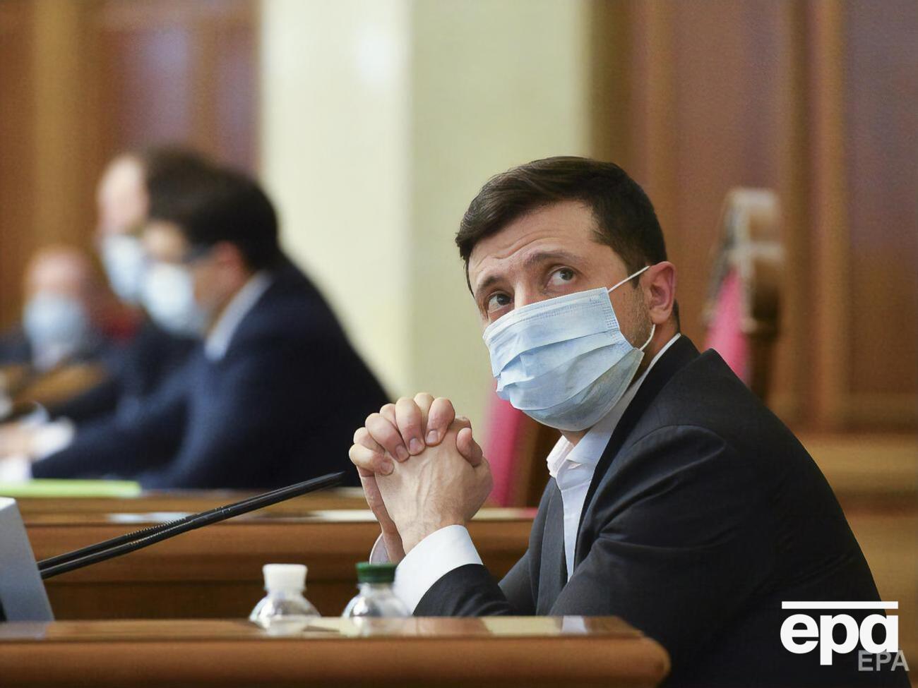 Зеленский вступил в должность президента 20 мая 2019 года