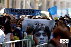 Диего Марадона скончался 25 ноября