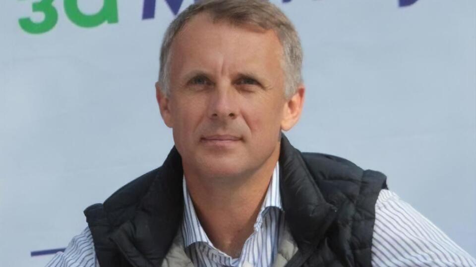 Ярослав Москаленко: Почему Корниенко молчит, что в обмен на поддержку представителя "Слуги народа" Александра Склярова партии "Батьківщина" пообещали должность заместителя министра развития общин и территорий?