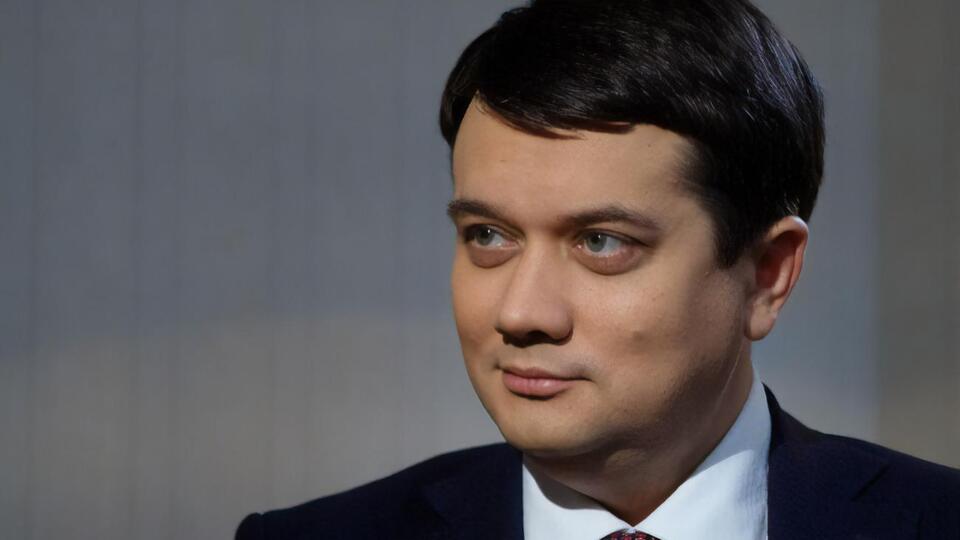 Разумков вторую неделю болеет COVID-19