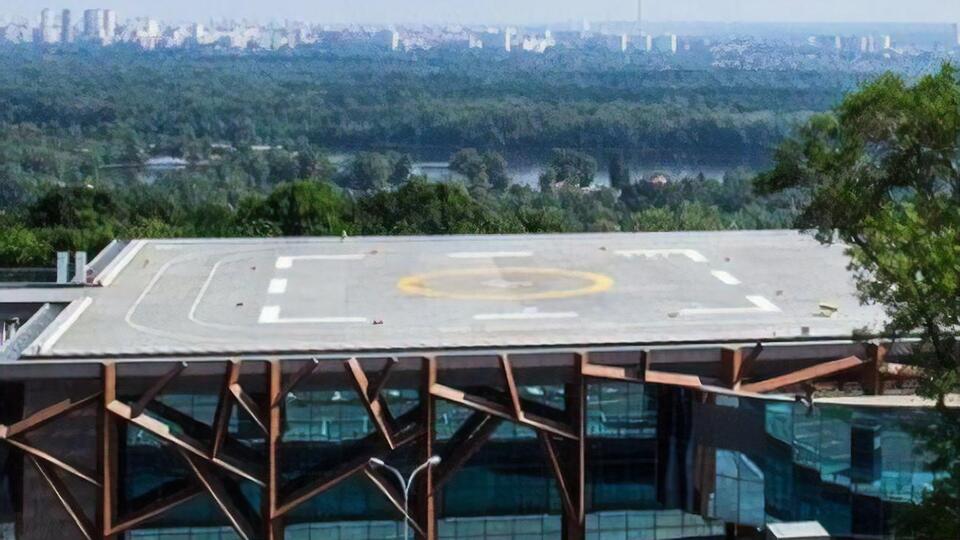 Єфімов повідомляв, що оформив КВЦ "Парковий" на матір
