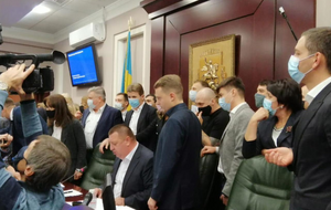 Якобы больной COVID-19 депутат Браславский отказался покидать заседание