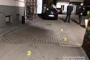 За даними поліції, відвідувачі кафе посварилися з охороною закладу
