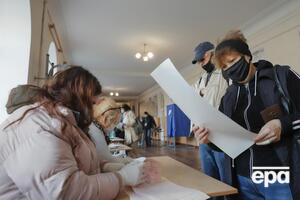 Сьогодні в Чернівцях проводять другий тур виборів міського голови