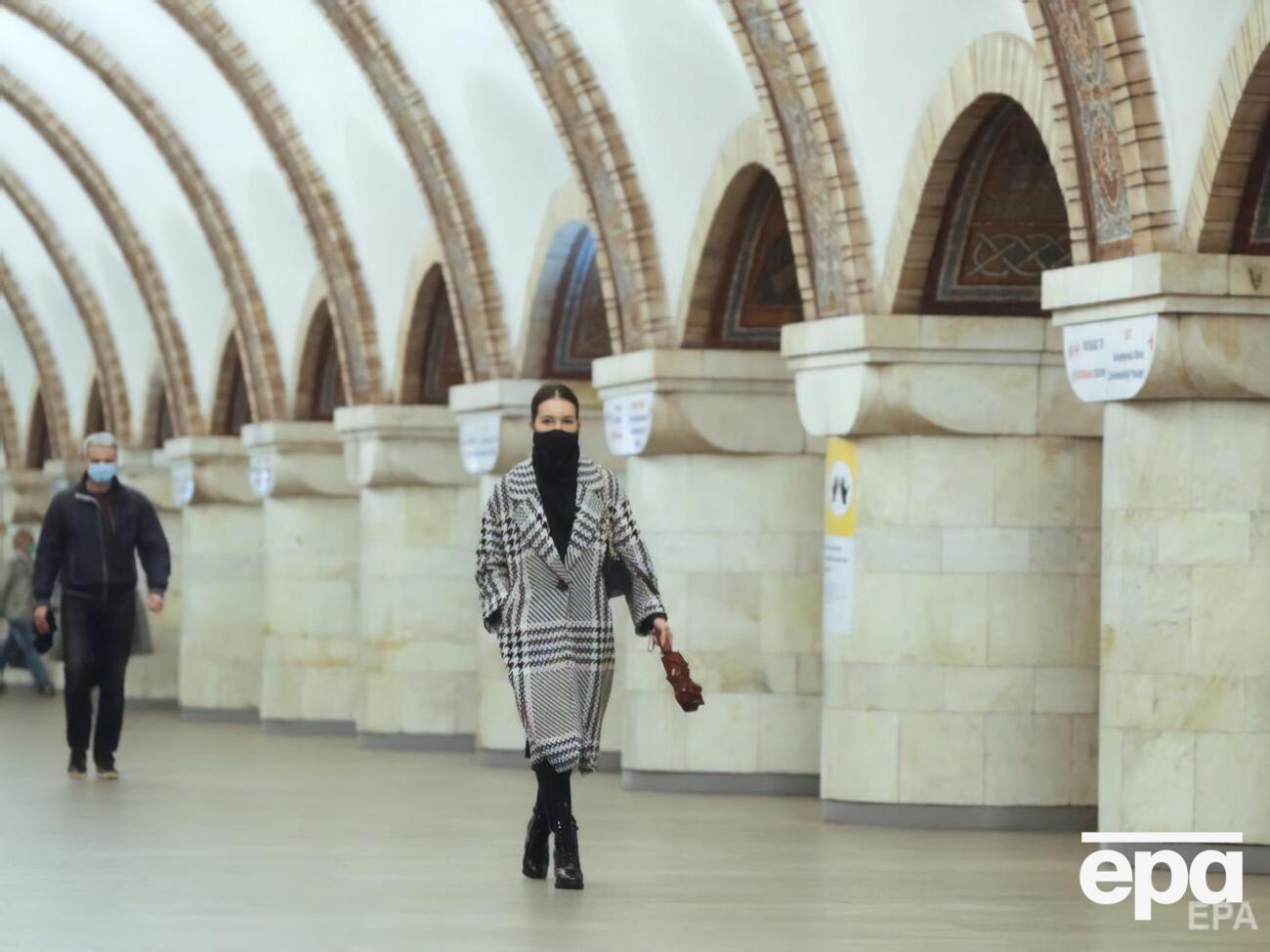 Закрытие метро в Киеве испортит новогодние праздники, признал Арахамия