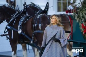 Книга Меланії Трамп може викликати великий інтерес у суспільстві