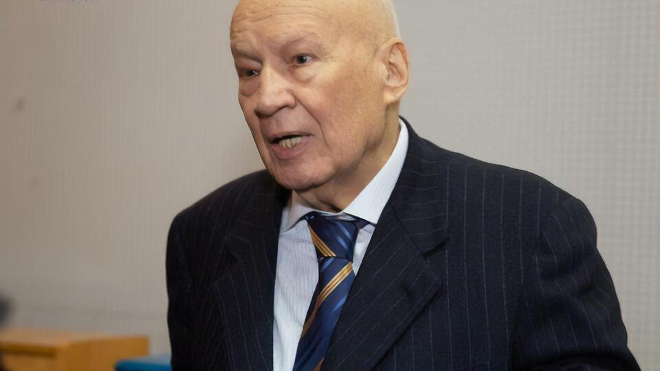 Книга Горбулина скоро поступит в продажу