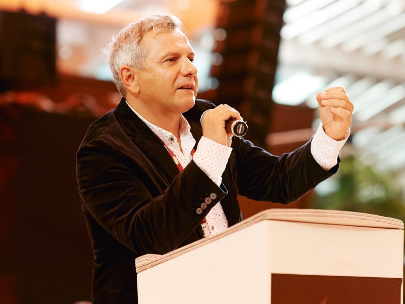 Вихід із конституційної кризи необхідно знайти негайно. Інакше ми абсолютно втратимо довіру з боку всіх інвесторів