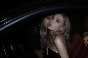 Макс Барских посвятил клип выходу своей дебютной коллекции одежды