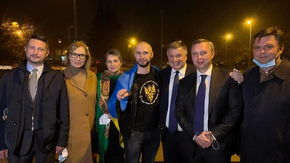 Марків (у центрі) вийшов на волю 3 листопада