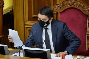 Фракції "взяли тайм-аут", щоб вивчити доопрацьований проєкт держбюджету, сказав Разумков