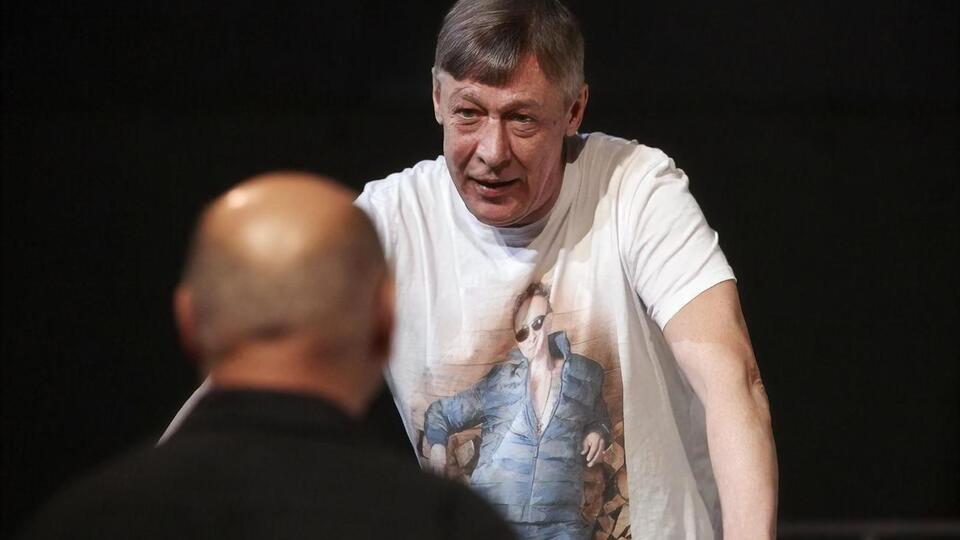 За словами адвоката Єфремова, акторові все одно, хто поверне йому переплачені кошти