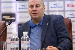 Тестов, больниц, врачей нет, сплошной пиар. Ненавижу нашу власть. Мародеры и убийцы. Хочется взять в руки автомат