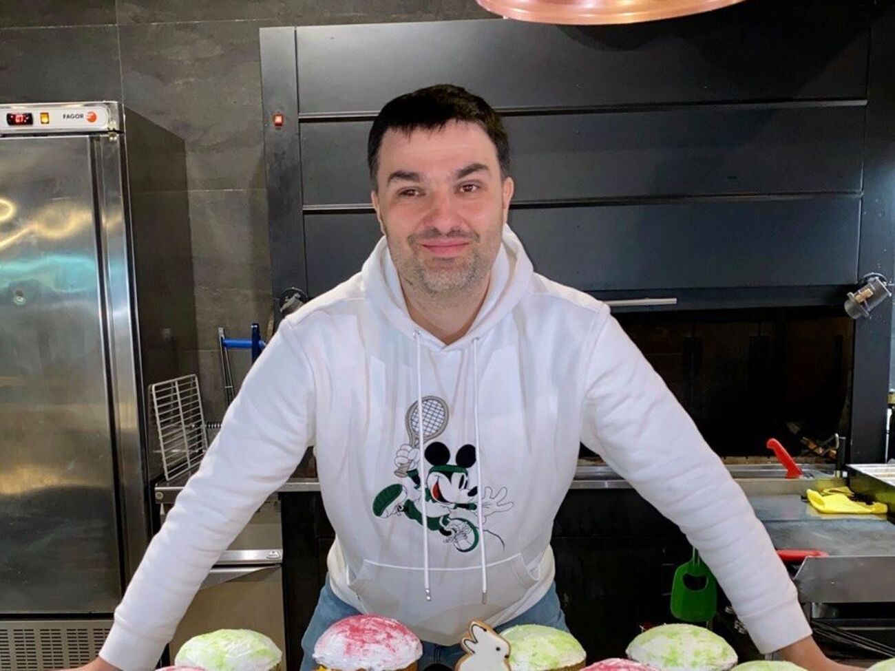 Федотенков: Всего 3% заболевших подхватывают заразу в заведениях общепита