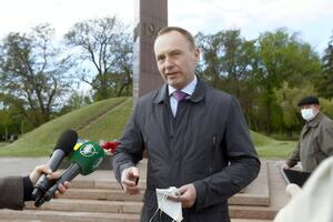 Атрошенко обіймає посаду мера Чернігова із грудня 2015 року