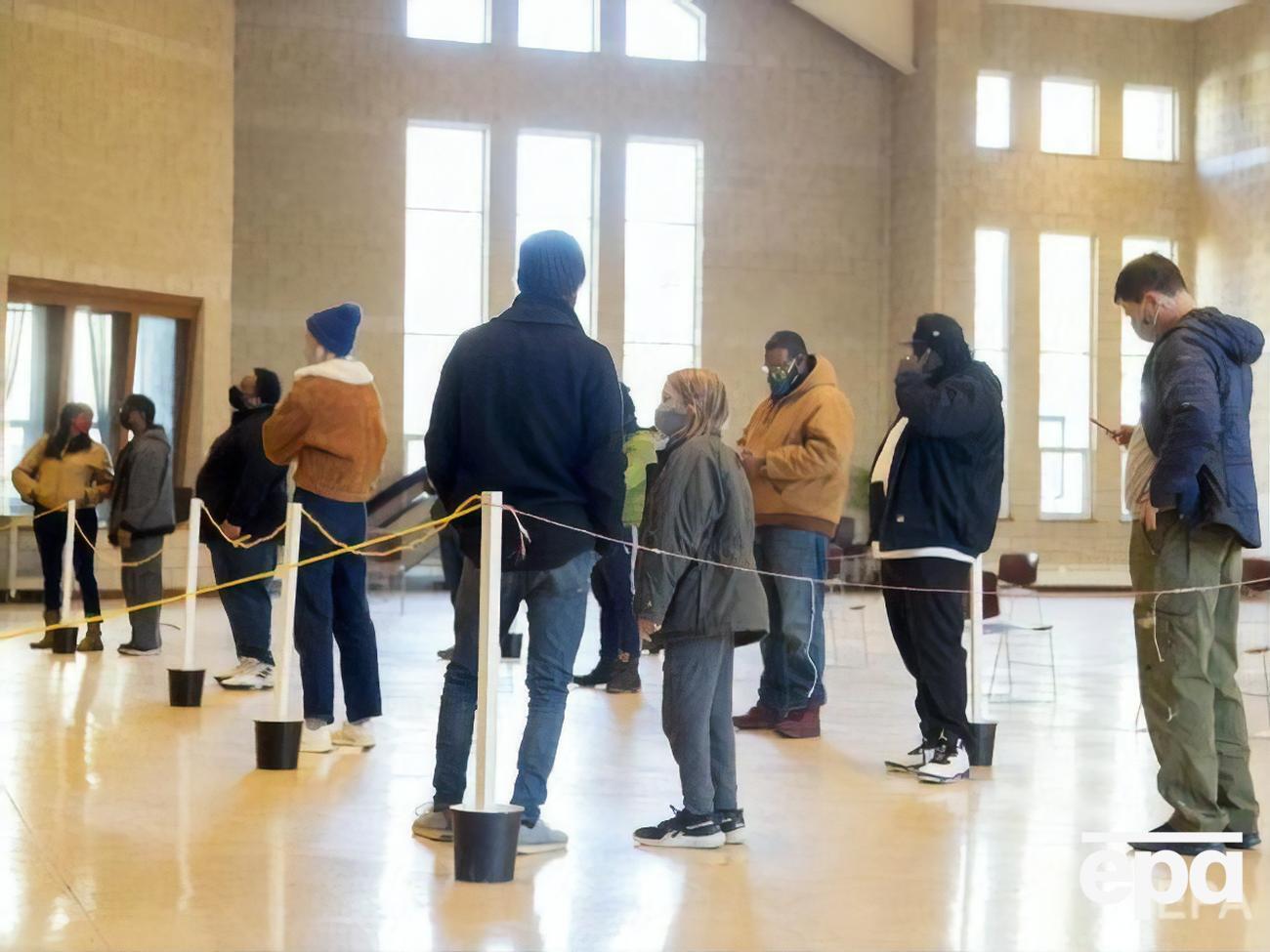 Байден уже победил в Висконсине и Аризоне, которые тоже называют наиболее спорными на этих выборах штатами