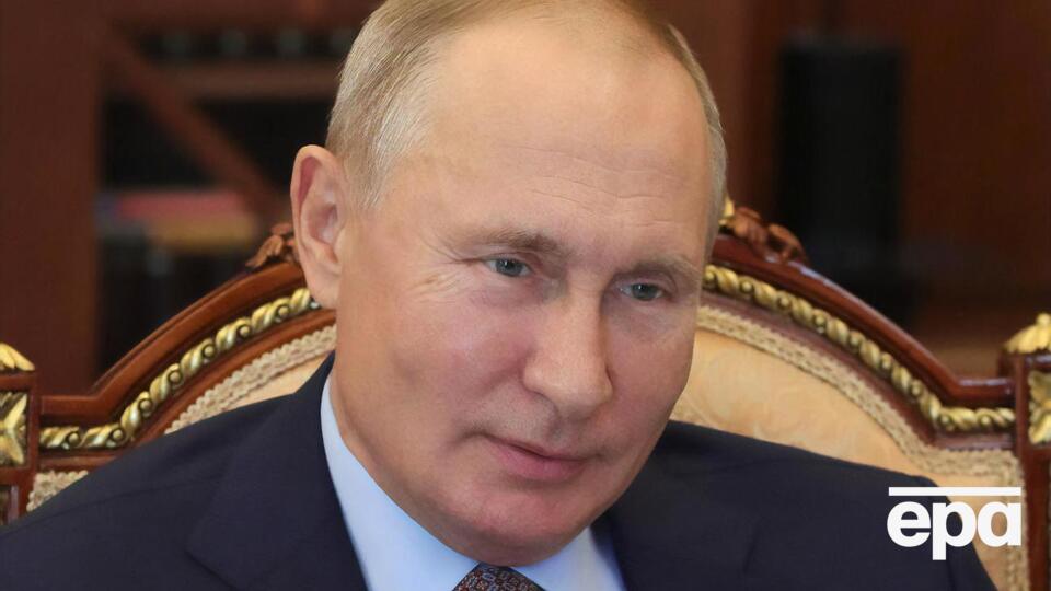 31 жовтня Путін подав до Держдуми законопроєкт, який дасть йому змогу стати довічним сенатором