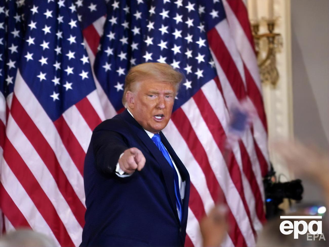 Трамп, по подсчетам СМИ, отстает от Байдена на 30&ndash;40 голосов членов коллегии выборщиков