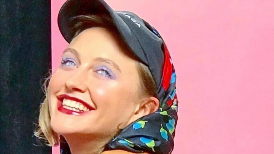 Ева Бушміна стала Layah в 2016 році