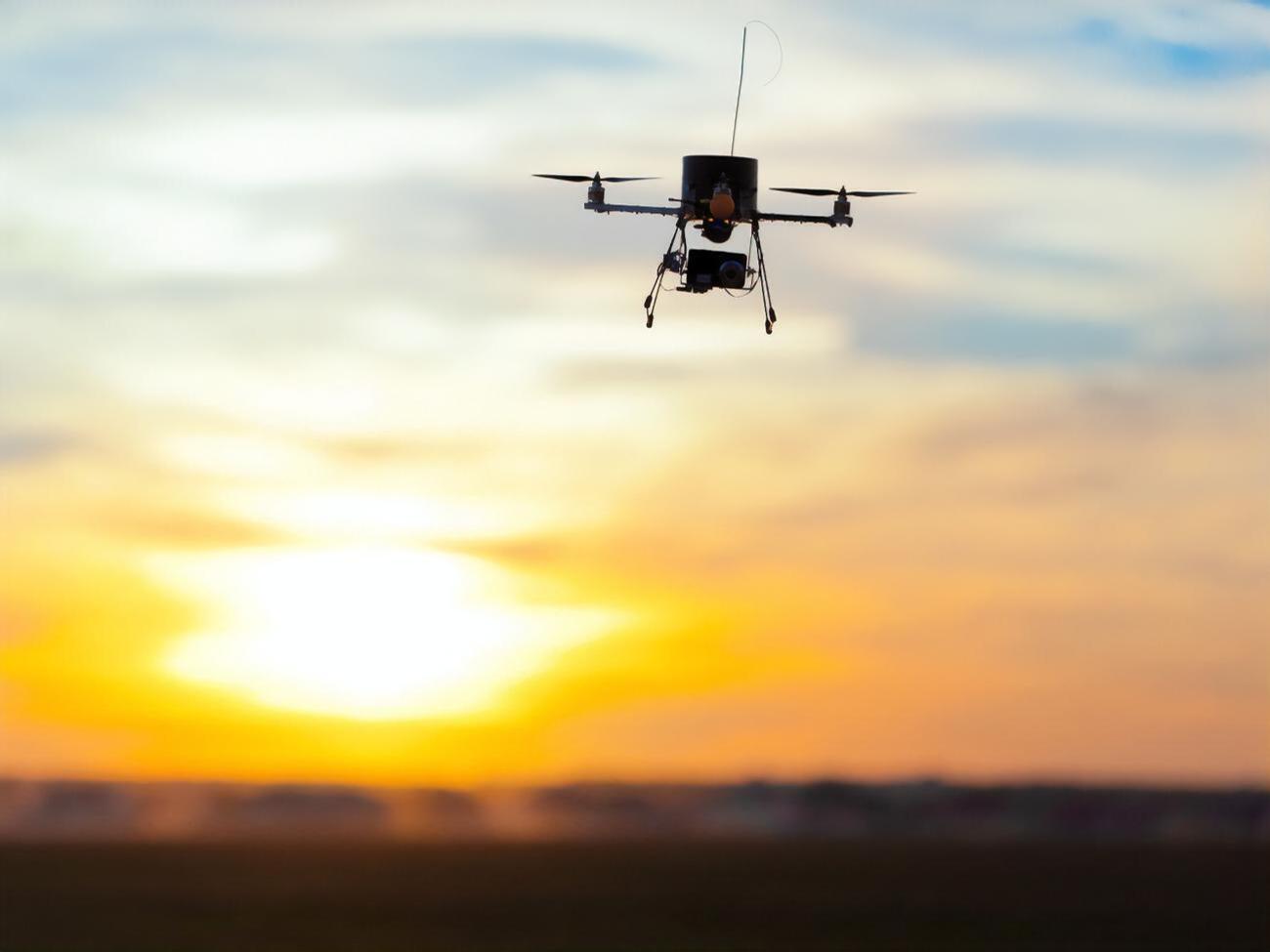 Боевики сбрасывают с БПЛА зажигательные снаряды и гранаты