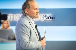 "Свобода слова Савика Шустера" выходит на канале "Украина" каждую пятницу с сентября 2019 года