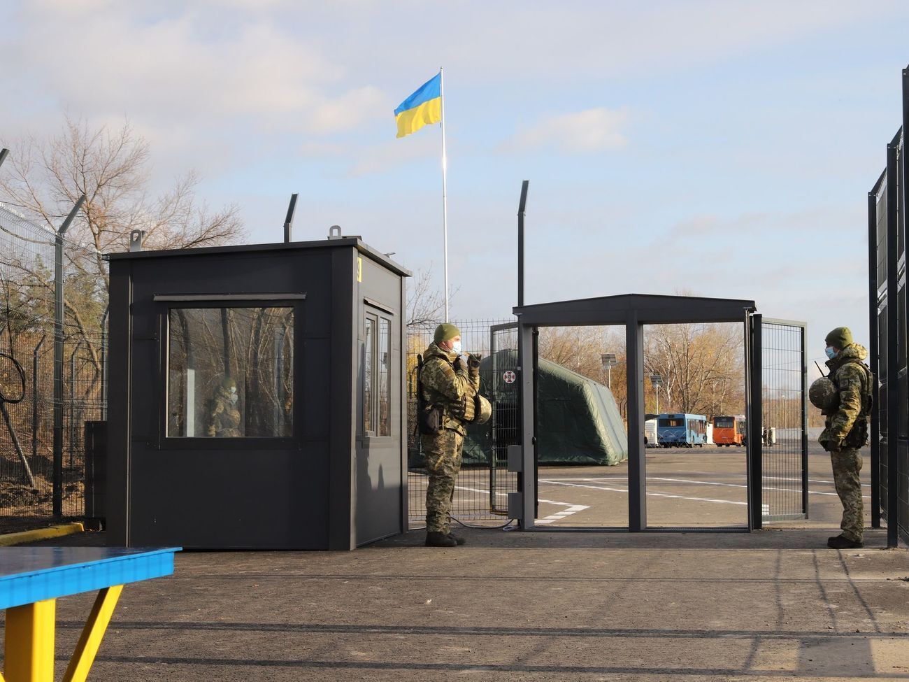 Пропускная способность нового КПВВ в Счастье составляет до 15 тыс. человек и до 5 тыс. транспортных средств в сутки