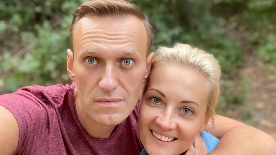 Навальный: Эти мерзавцы сначала пытались убить человека, а теперь извиваются, как ужи, пытаясь уйти от ответственности