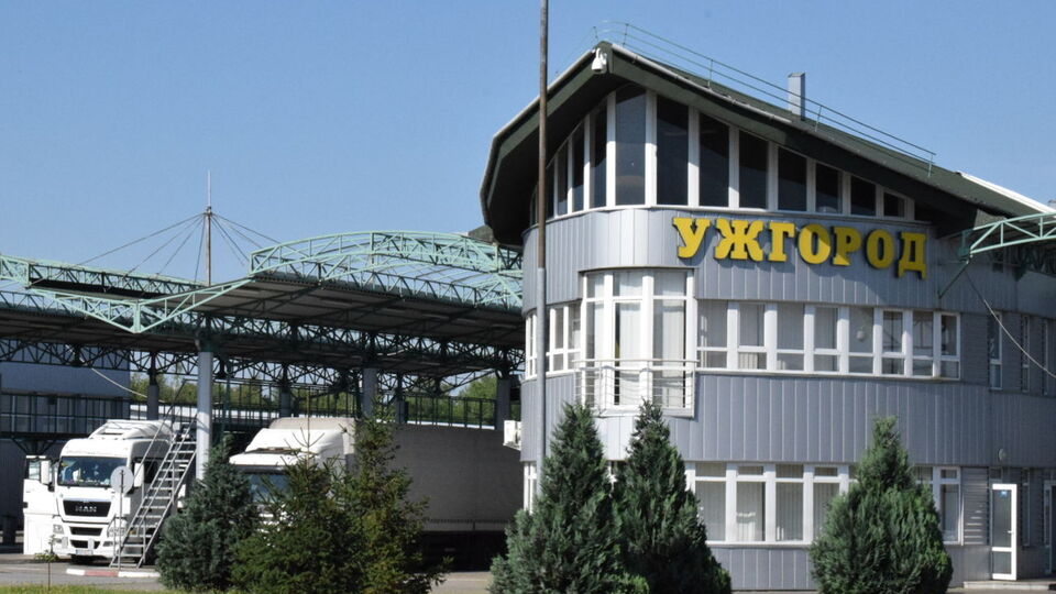 Роботу трьох пунктів пропуску обмежили через епідемію коронавірусу