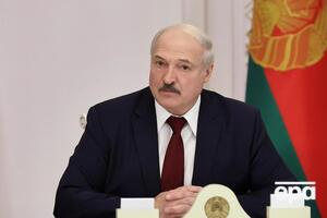 Лукашенко привітав співвітчизників із "Днем великого Жовтня"