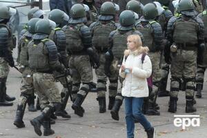 Силовики перекрывают центральные улицы Минска