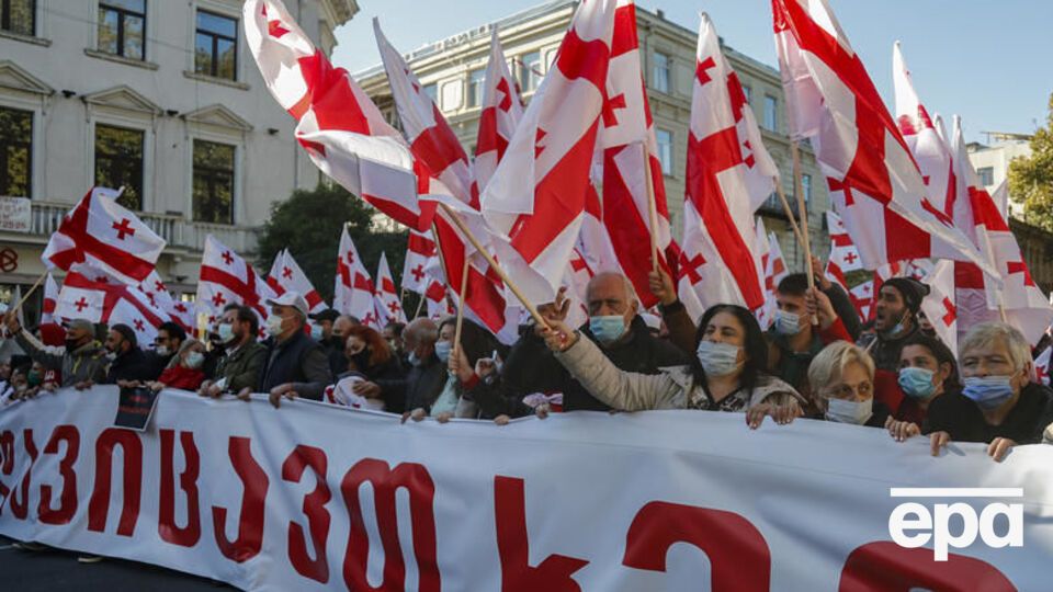 Противники чинної влади вимагають нових виборів до парламенту Грузії