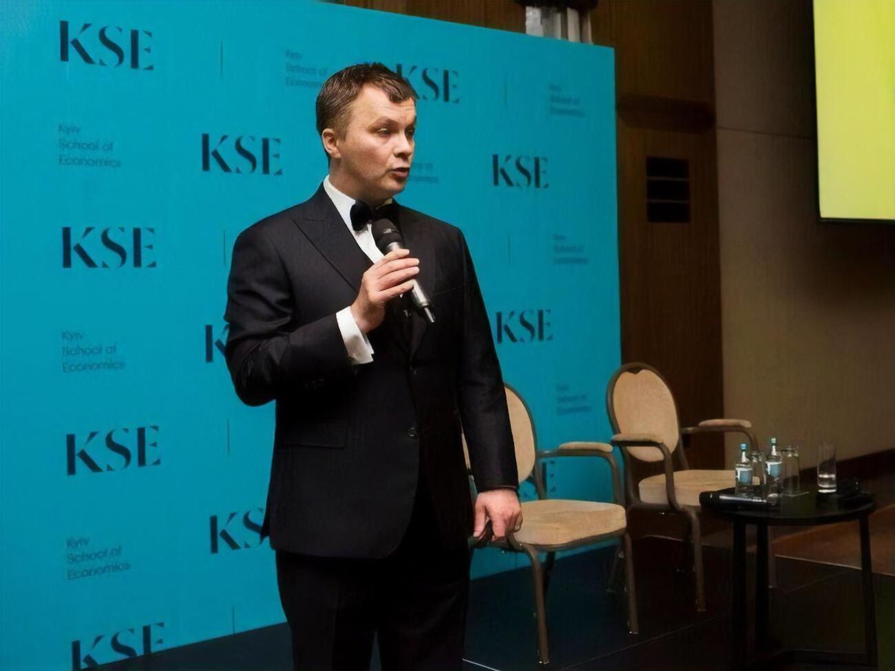 Милованов: Если вам не нравится президент, включайтесь в политическую работу