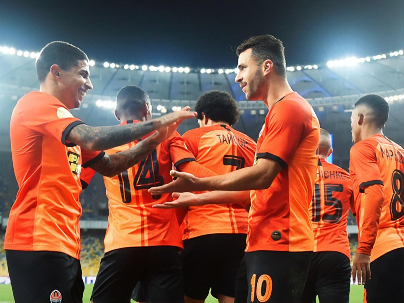 "Шахтер" забил три мяча