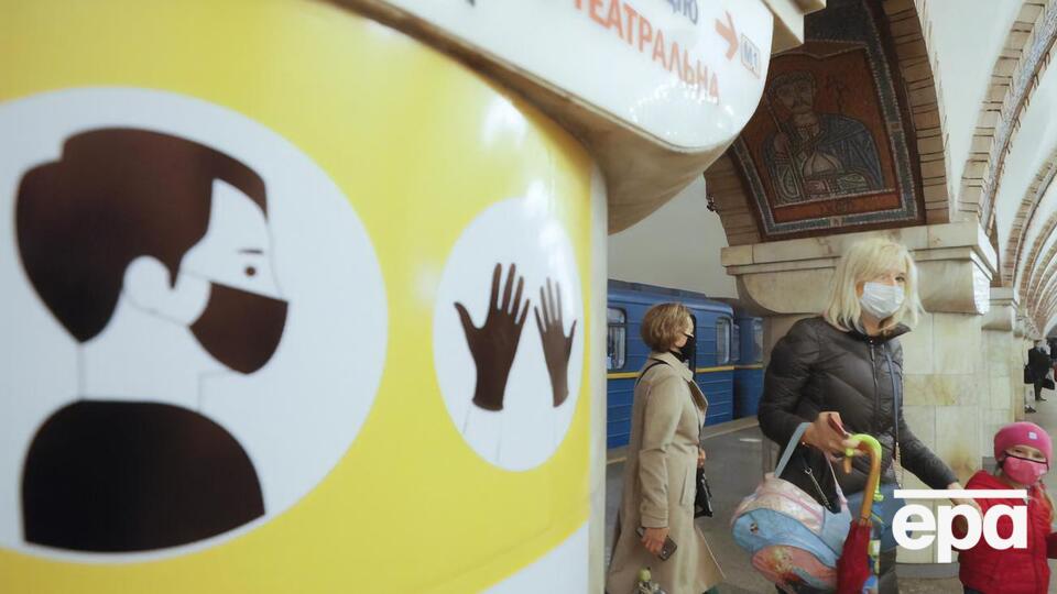 У режимі "карантину вихідного дня" заборонять відвідування торгових центрів і закладів громадського харчування