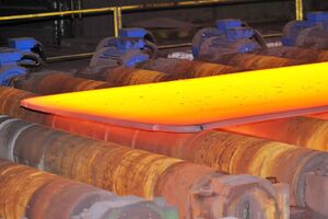 Створений дефіцит загрожує зупинкою діяльності заводів, оскільки сірчана кислота – обов'язкова складова технологічного процесу виробництва в металургії, зазначають в "Укрметалургпромі"