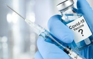 У Бразилії помер учасник тестування вакцини від COVID-19 компанії AstraZeneca