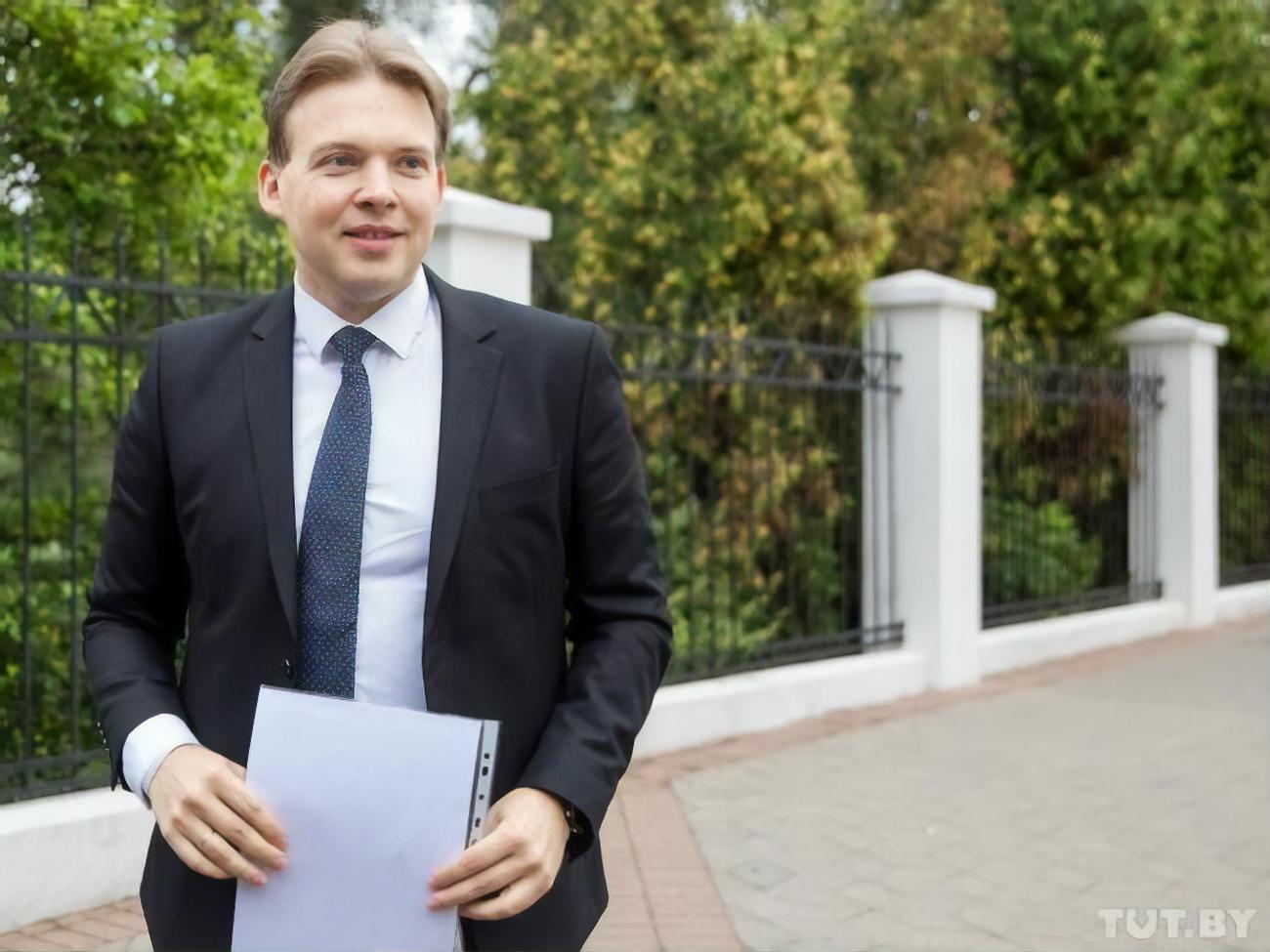 Знака задержали 9 сентября